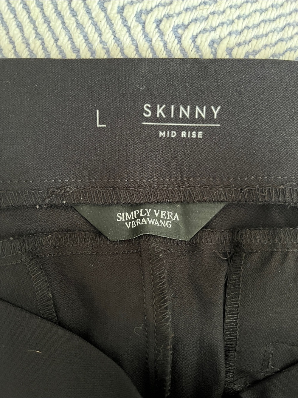 NWOT Simply Vera Vera Wang Black Skinny Mid Rise Pants Size L